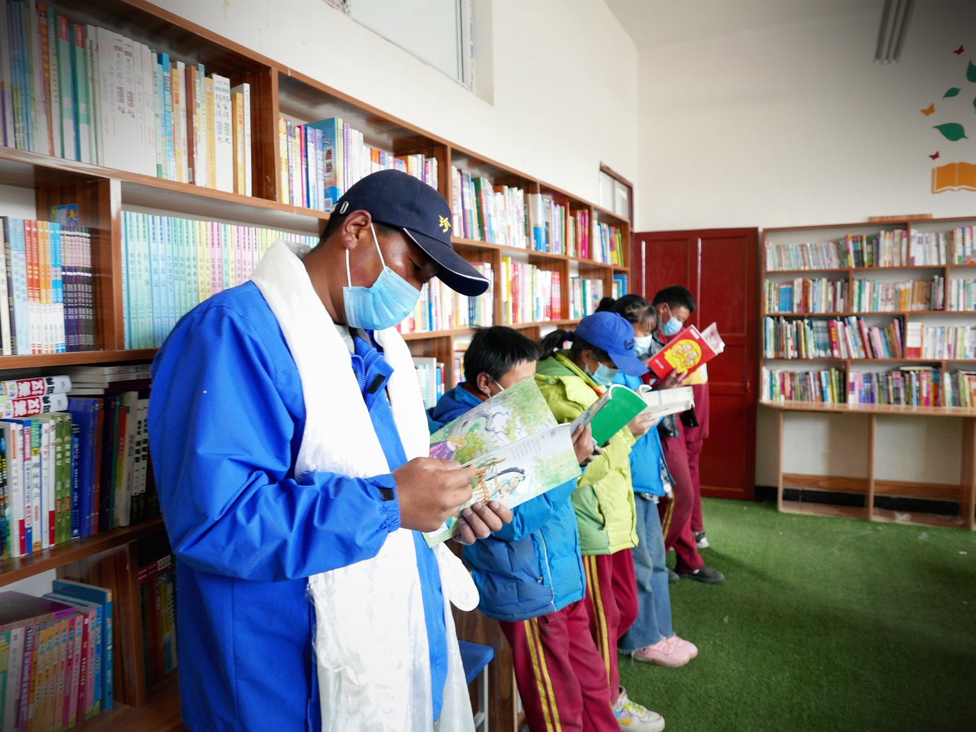 珍峰图书馆
