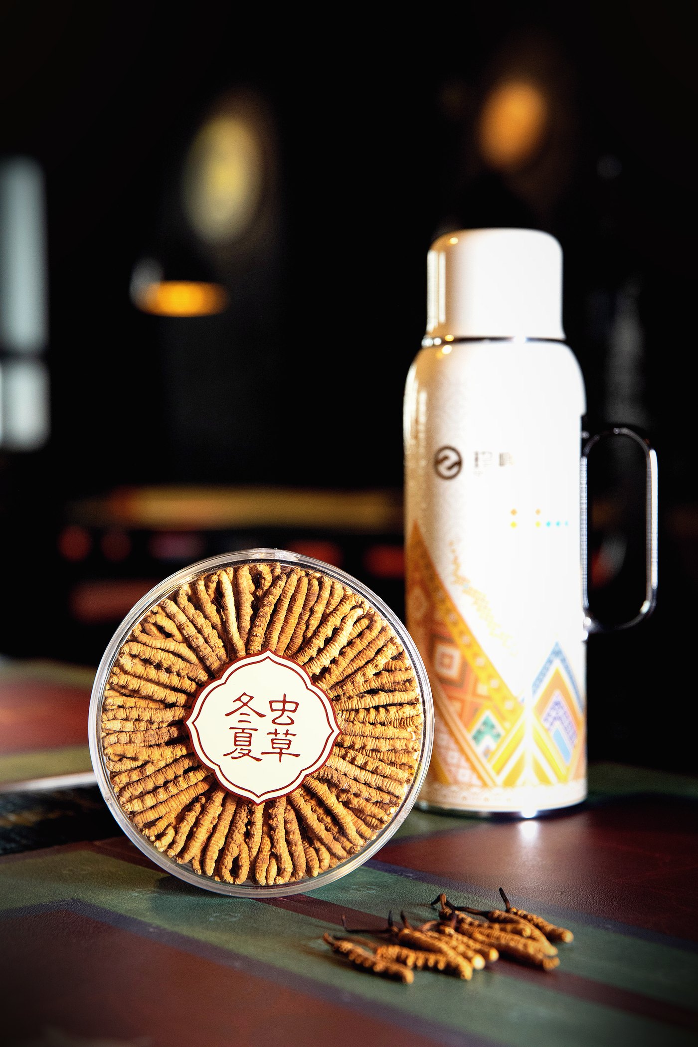 珍峰虫草壶 · 守住 80℃ 那条线