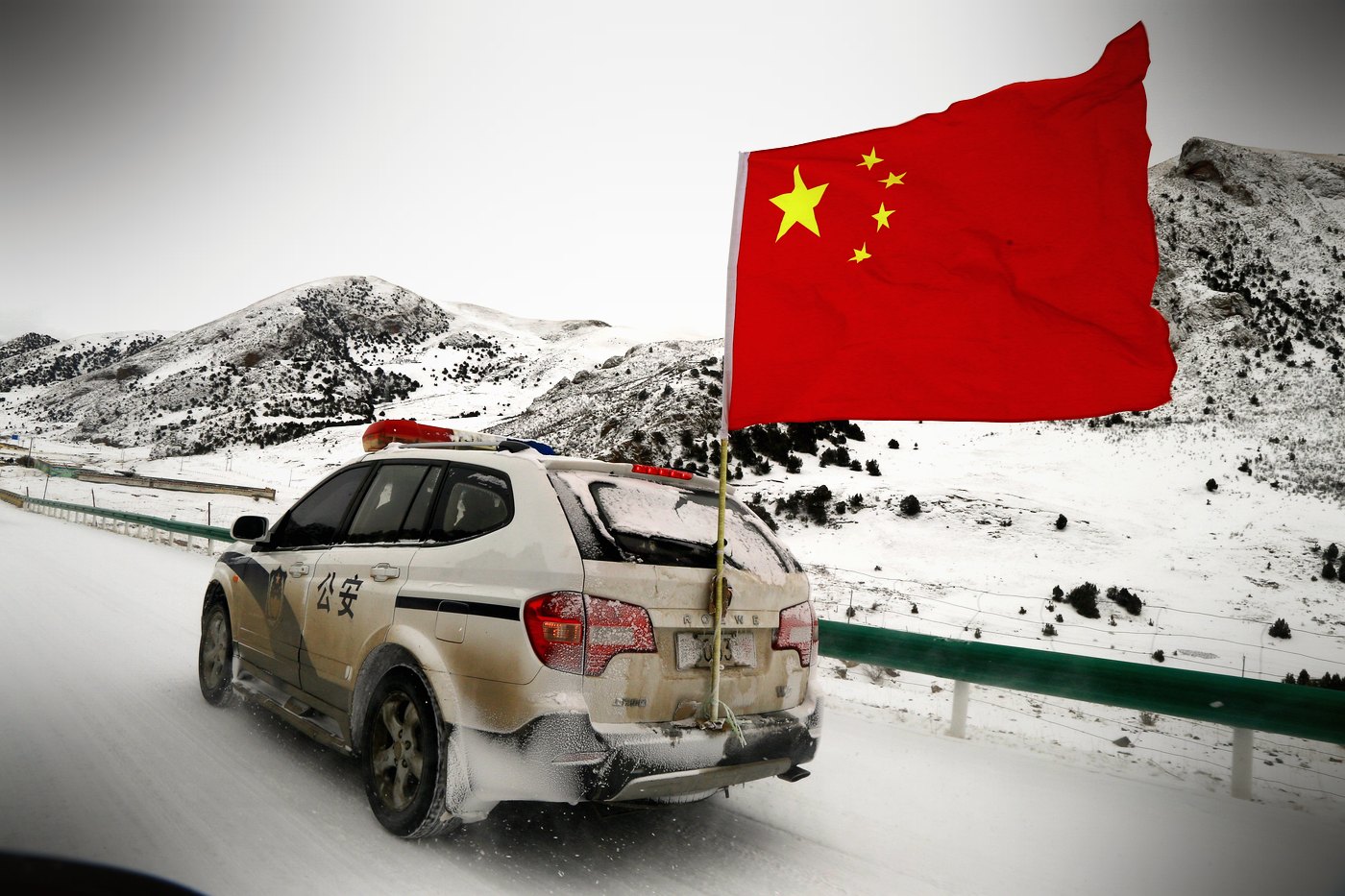 2019 年玉树雪灾 · 捐送草料